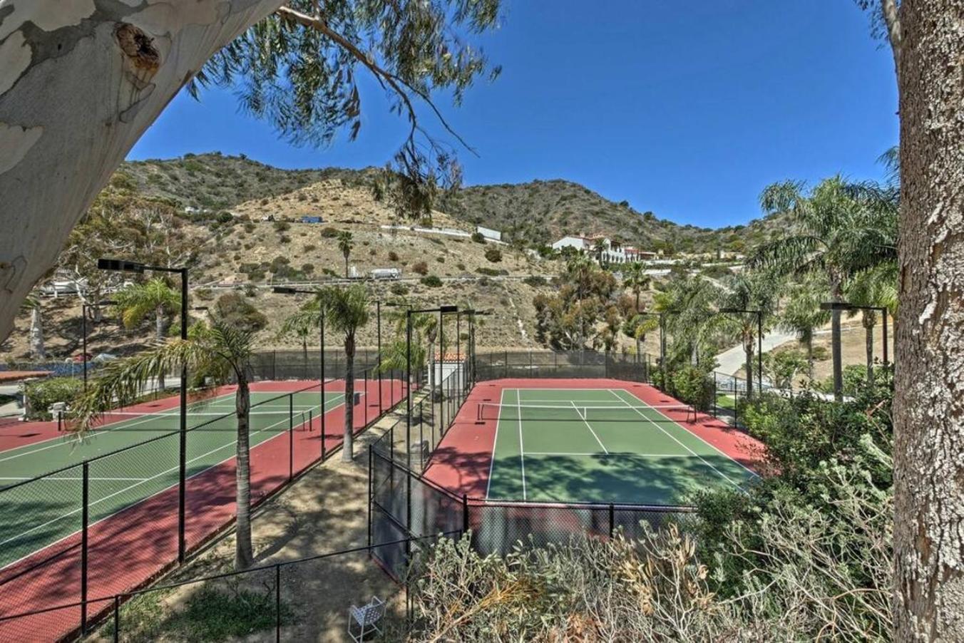 Gorgeous Oceanfront Villa With Panoramic Views Avalon Exterior foto