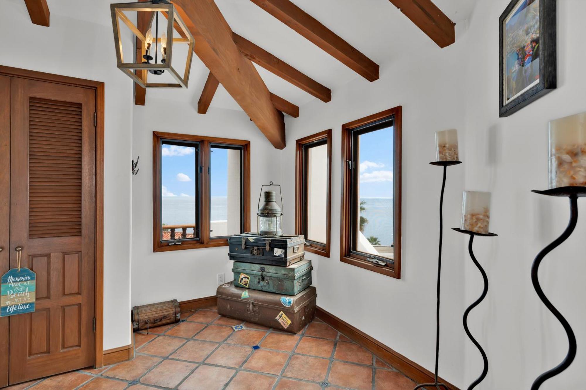 Gorgeous Oceanfront Villa With Panoramic Views Avalon Exterior foto